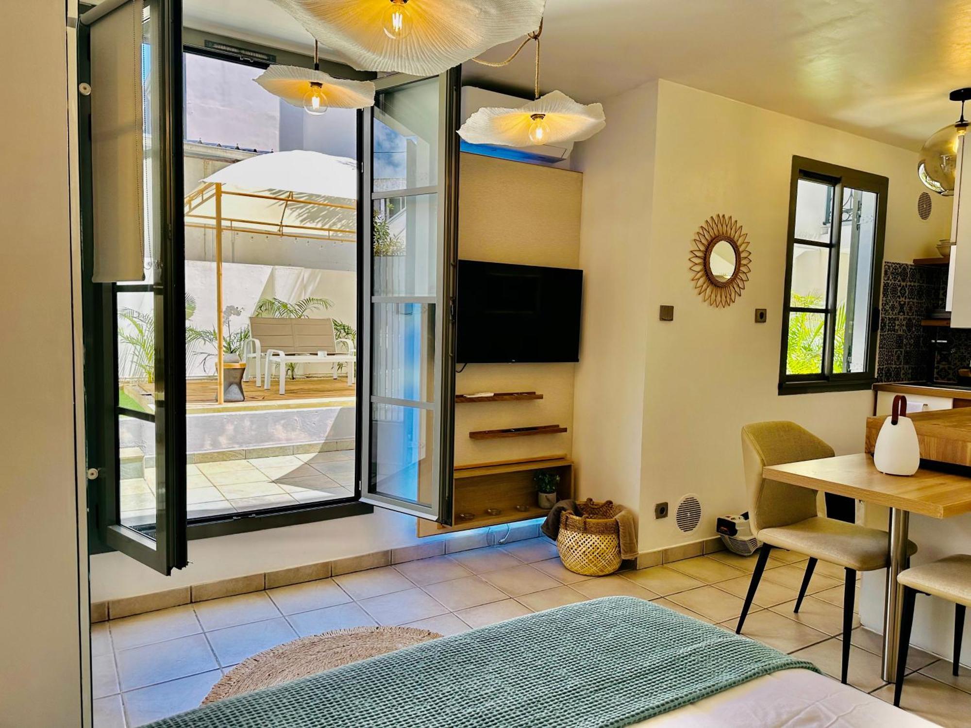 Appartement Le Coeur Daisy'L Saint Denis Centre Extérieur photo